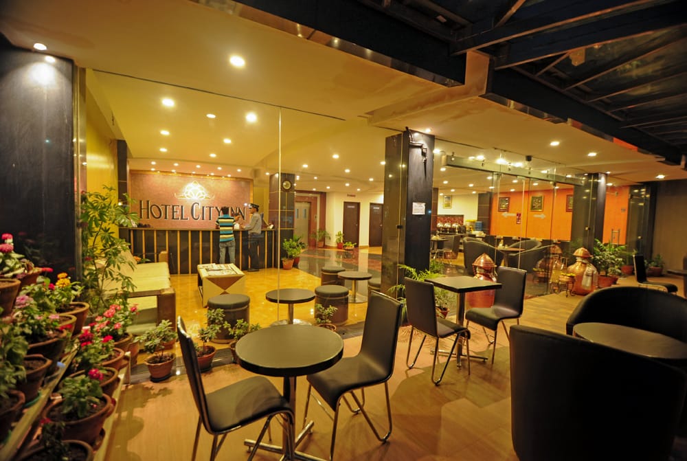 dining area of hotel cityinn